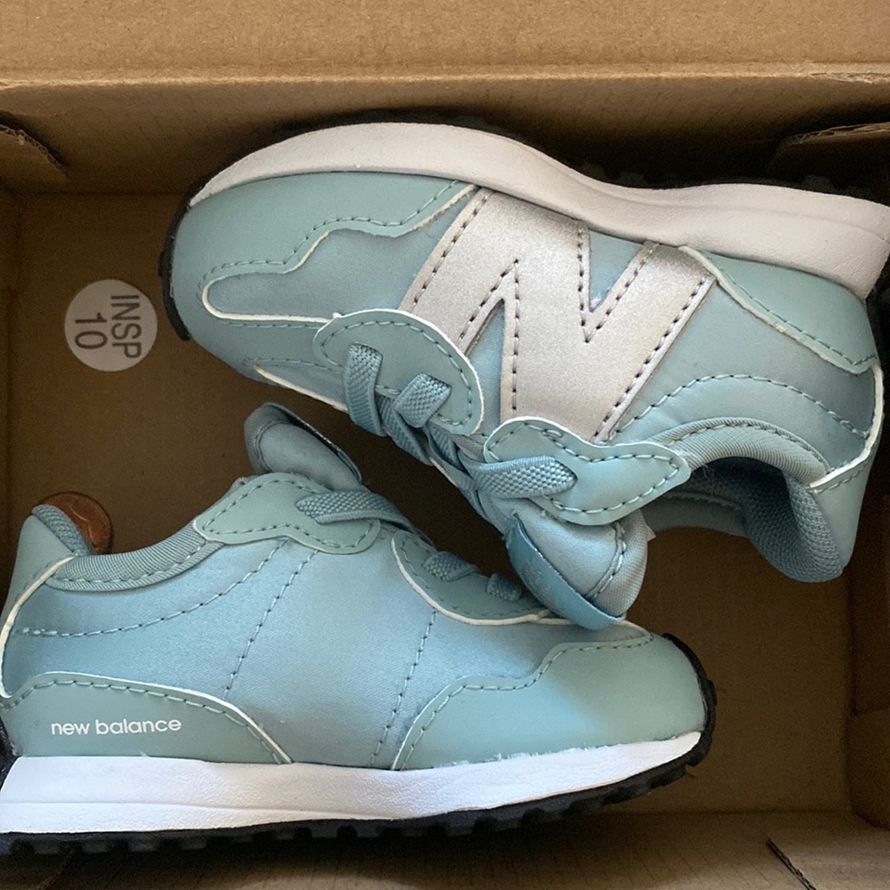 BLUE NEW BALANCE